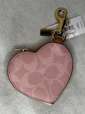 NWT Coach POWDER PINK Heart Bag Charm In Signature Canvas CEA22 Gold/Powder Pink